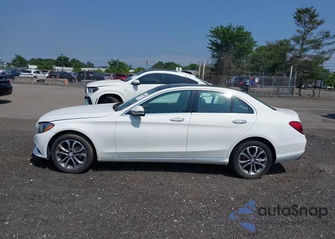 2017 Mercedes-Benz C 300 4Matic/Luxury 4Matic/Sport 4Matic from USA, damaged, VIN 55SWF4KB2HU204504